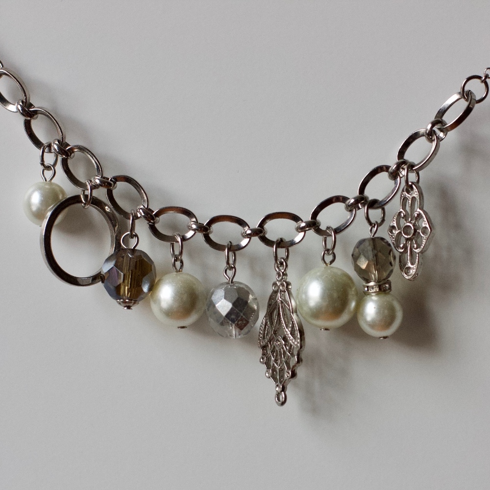 Long Pearl Gem Necklace